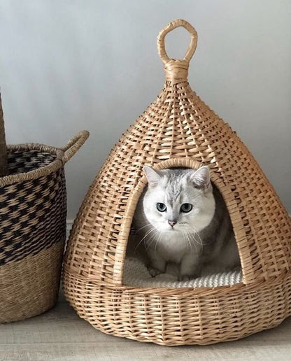Rattan Pet House